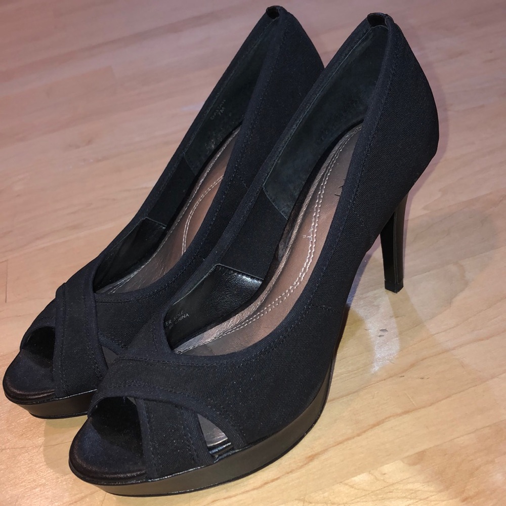 Black heels